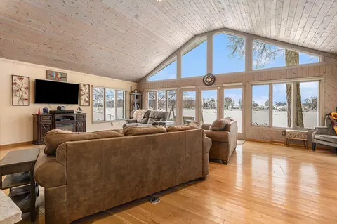 Living - 23143 River Run Rd, Mendon, MI 49072 photo 3 of 4