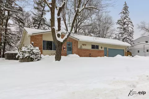 4985 Westshire Dr NW, Comstock Park, MI 49321
