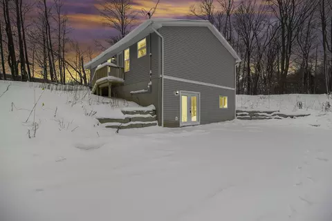 5463 W Snead Dr, Ludington, MI 49431