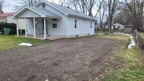 219 24th St N, Springfield, MI 49037