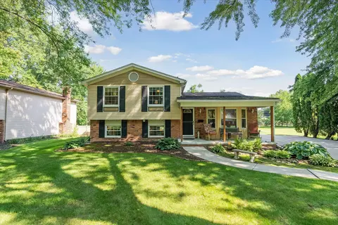 23470 Mary St, Taylor, MI 48180