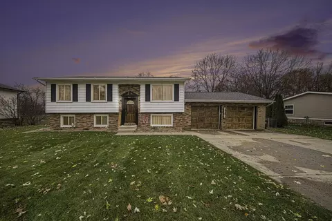 557 Maitland Dr, Horton, MI 49246