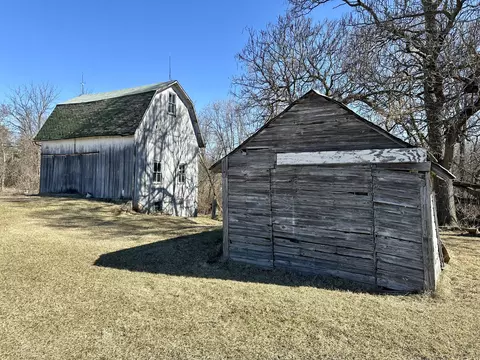 Exterior - 739 E Central Rd, Coldwater, MI 49036 photo 4 of 8