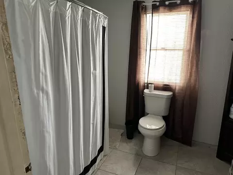 Bath - 739 E Central Rd, Coldwater, MI 49036 photo 3 of 3