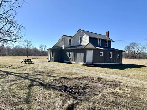 Exterior - 739 E Central Rd, Coldwater, MI 49036 photo 2 of 8