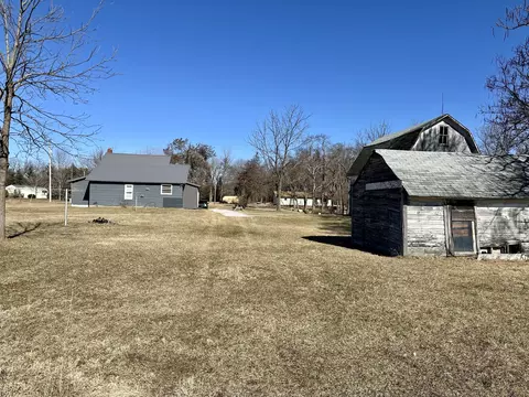 Exterior - 739 E Central Rd, Coldwater, MI 49036 photo 3 of 8