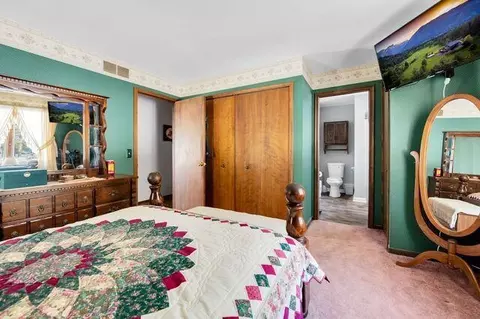 Bedroom - 845 E Wardlow Rd, Highland, MI 48356 photo 5 of 6