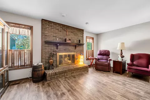 Living - 845 E Wardlow Rd, Highland, MI 48356 photo 1 of 5