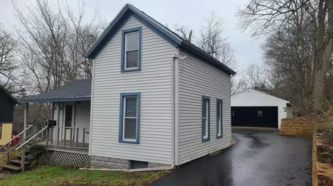 1303 Ogden Ave, Kalamazoo, MI 49006