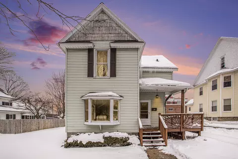 305 S Broadway St, Hastings, MI 49058