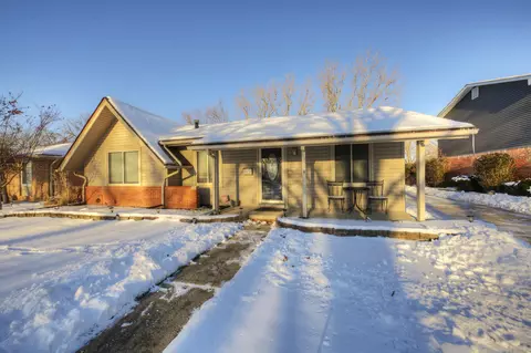 44012 N Umberland Cir, Canton, MI 48187