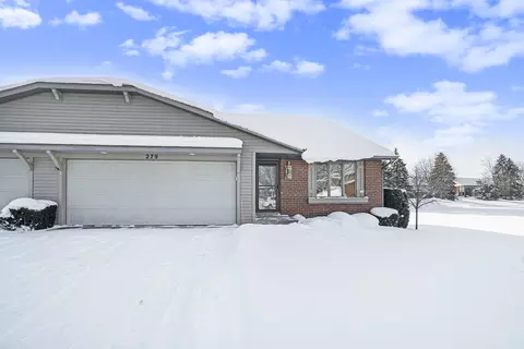 279 Interlaken Ct, Zeeland, MI 49464