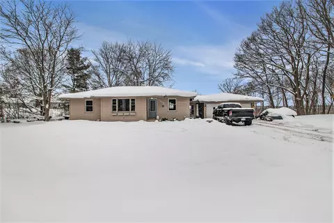 9955 Wolven Ave NE, Rockford, MI 49341