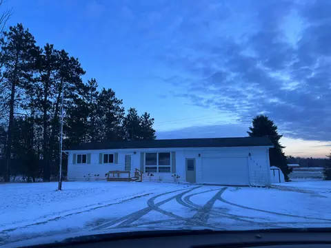 8165 E Loop Rd, Hesperia, MI 49421