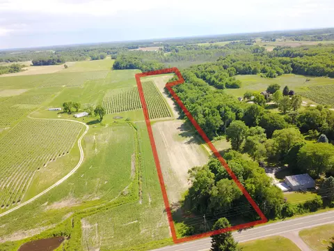 V/l E Hinchman Road, Berrien Springs, MI 49103