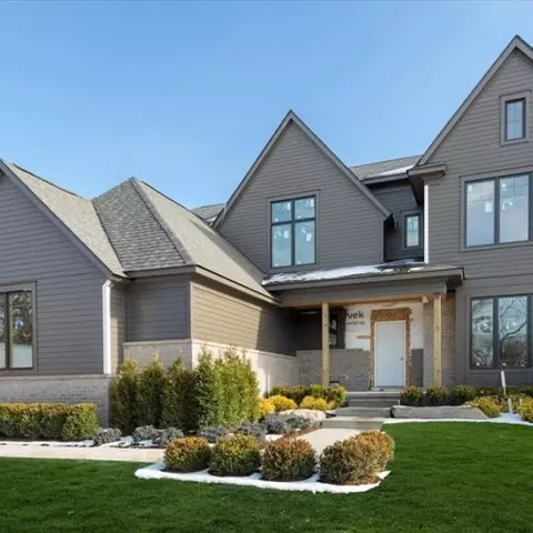 7315 Brookside Vlg Ct, Bloomfield Township, MI 48301