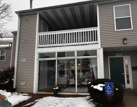 3065 Poplar Creek Dr SE #201, Kentwood, MI 49512