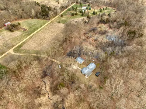 14785 Deer Lake Trl, Brooklyn, MI 49230