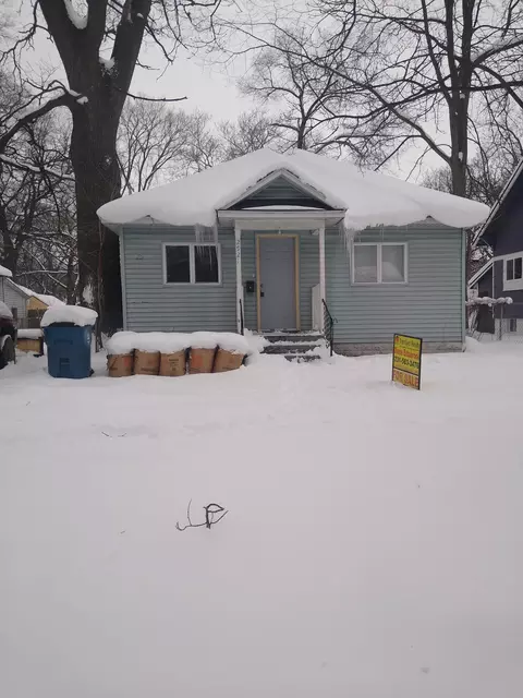 2921 9th St, Muskegon Heights, MI 49444