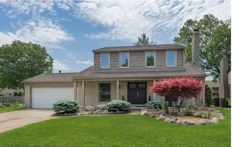 12918 Montbatten Ct, Sterling Heights, MI 48313