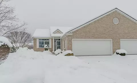 6642 Cedargrove Grv S #106, Jenison, MI 49428