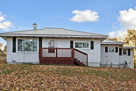 2442 Hammond Rd, Hastings, MI 49058
