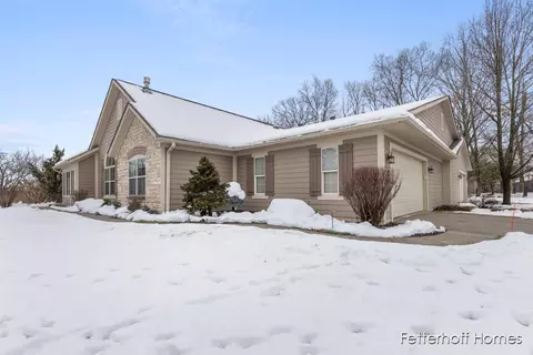 840 Bridge Crest Dr SE, Ada, MI 49301 photo 3