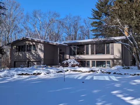 8166 Chamberlin Rd, Dexter, MI 48130 photo 2