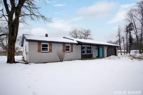 2430 Floral Dr, Zeeland, MI 49464