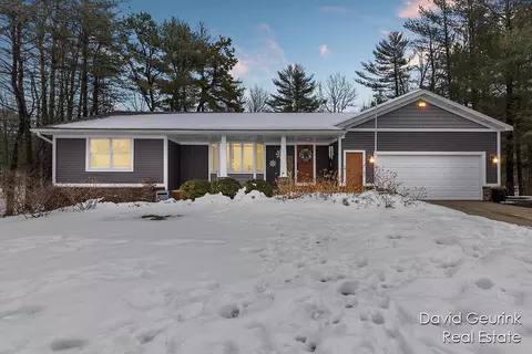 4628 N 160th Ave, Holland, MI 49424