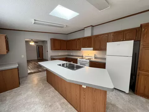 370 Victory Ln, Flint, MI 48507 photo 5