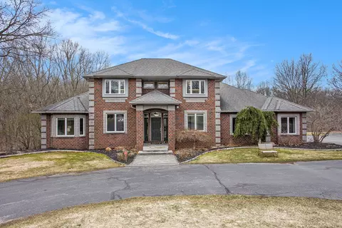 7002 Dunloe Ct NE, Belmont, MI 49306