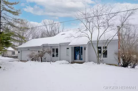 116 Collindale Ave NW, Grand Rapids, MI 49504