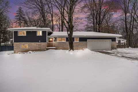 476 E Hamilton Ln, Battle Creek, MI 49015