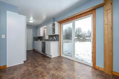 215 Cherrywood Dr, Plainwell, MI 49080 photo 6