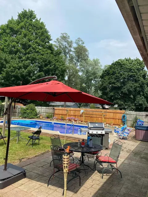 215 Cherrywood Dr, Plainwell, MI 49080 photo 38
