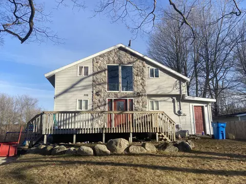 326 W Main St, Addison, MI 49220