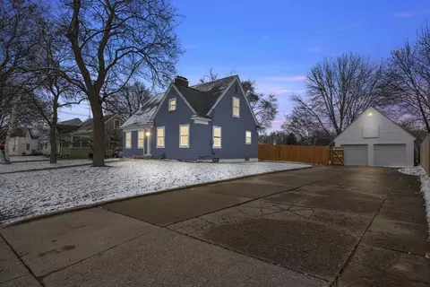 2828 Union Ave SE, Wyoming, MI 49548