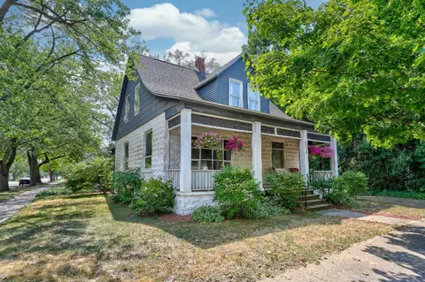 1250 Franklin Ave, Grand Haven, MI 49417