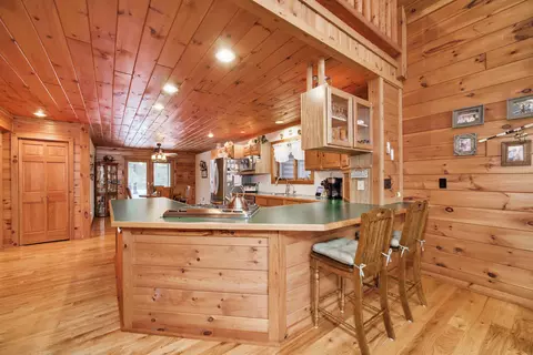 Kitchen - 13641 Brewer Rd, Brethren, MI 49619 photo 4 of 5
