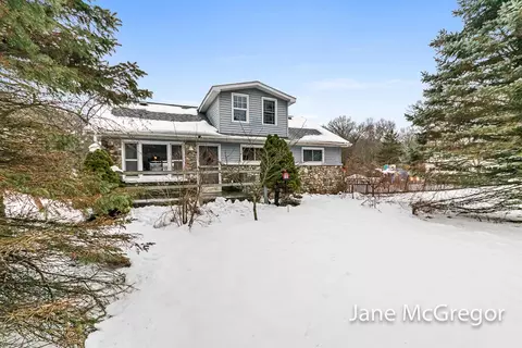 6455 Hancock Rd, Montague, MI 49437