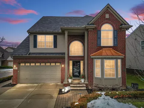 27303 Benjamins Way, Novi, MI 48374