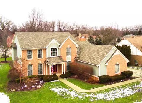 4433 Chablis Dr, Sterling Heights, MI 48314