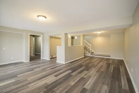 1370 Linden Cv, Dewitt, MI 48820 photo 5
