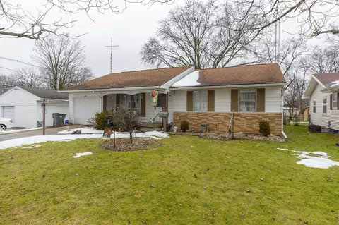 1303 Howard St, Niles, MI 49120