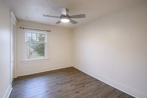 122 Huron St, Lansing, MI 48915 photo 16