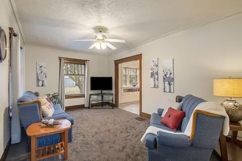 122 Huron St, Lansing, MI 48915 photo 4