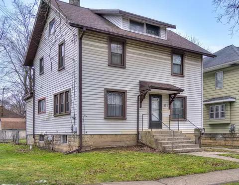 811 3rd St, Jackson, MI 49203