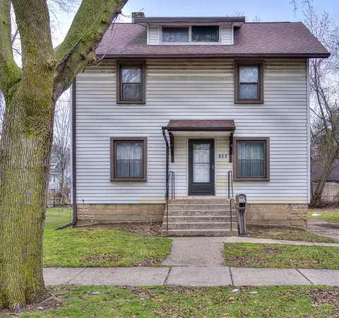 811 3rd St, Jackson, MI 49203 photo 2