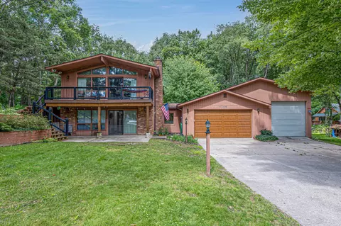 8641 Heather Ln, Canadian Lakes, MI 49346